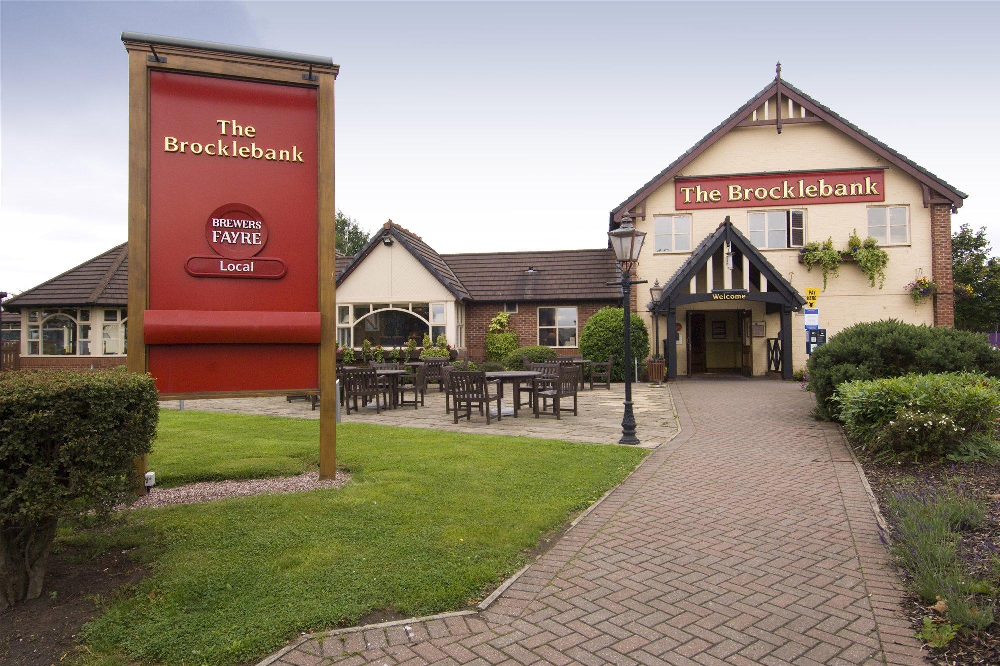 Premier Inn Crewe Central Екстериор снимка